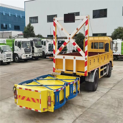 江鈴順達(dá)防撞緩沖車(chē) 守護(hù)公路安全的重要防線